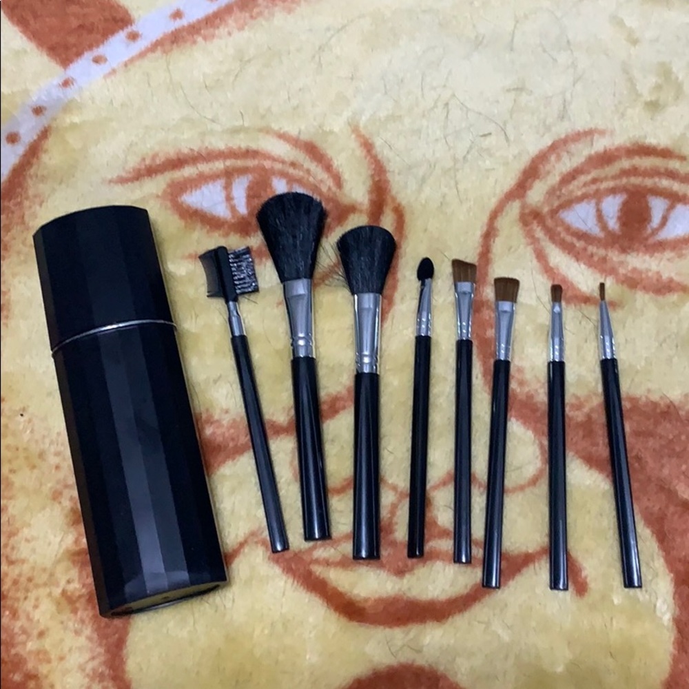 Makeup brush set with case never used